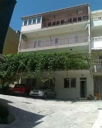 Enjoy * Omis